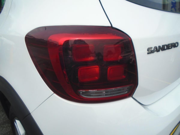 Used Dacia Sandero Stepway 2018 for sale - 76327378: Photo 11