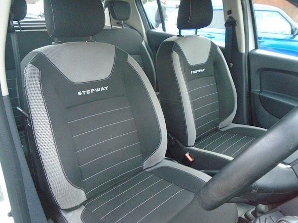 Used Dacia Sandero Stepway 2018 for sale - 76327378: Photo 23