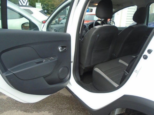 Used Dacia Sandero Stepway 2018 for sale - 76327378: Photo 31