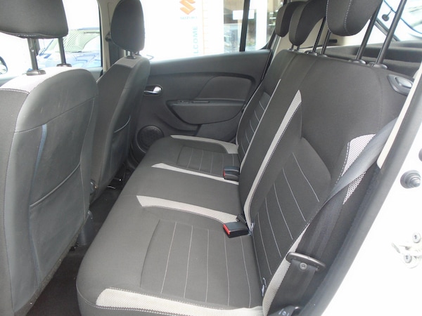 Used Dacia Sandero Stepway 2018 for sale - 76327378: Photo 33