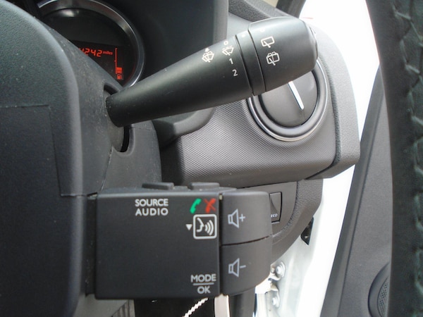 Used Dacia Sandero Stepway 2018 for sale - 76327378: Photo 45
