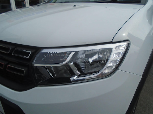Used Dacia Sandero Stepway 2018 for sale - 76327378: Photo 7