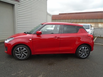 Used Suzuki Swift 2021 for sale - 76100983: Photo