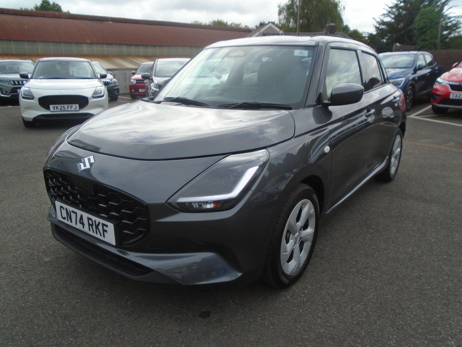 Used Suzuki Swift 2025 for sale - 76100978: Photo 3