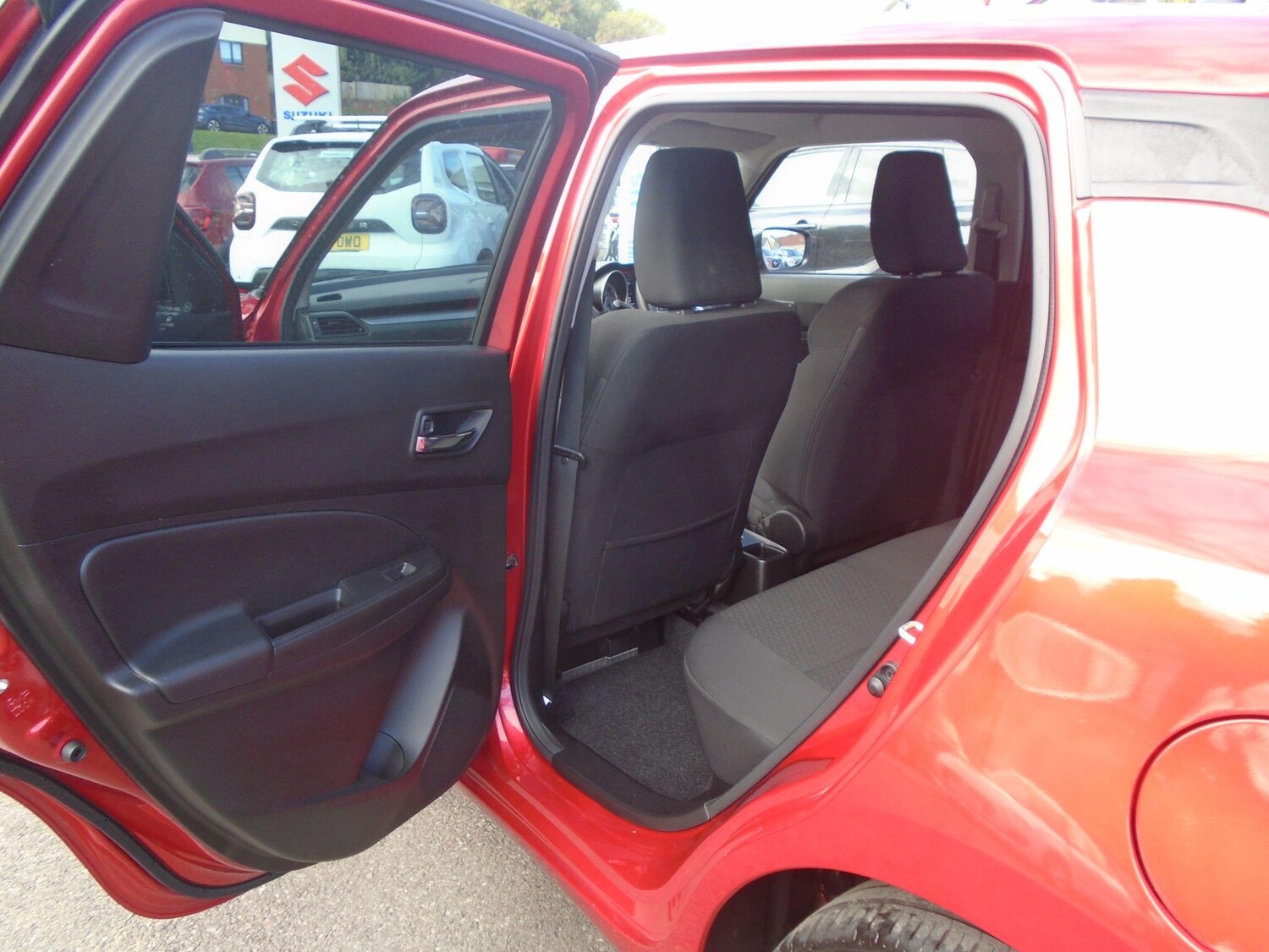 Used Suzuki Swift 2023 for sale - 76100979: Photo 29