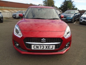Used Suzuki Swift 2023 for sale - 76100979: Photo 2