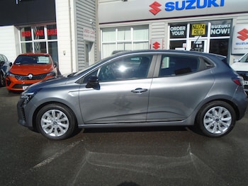 Used Renault Clio 2025 for sale - 76100994: Photo