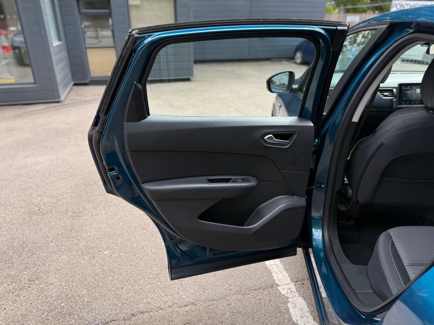 Used Renault Arkana 2022 for sale - 76987622: Photo 20