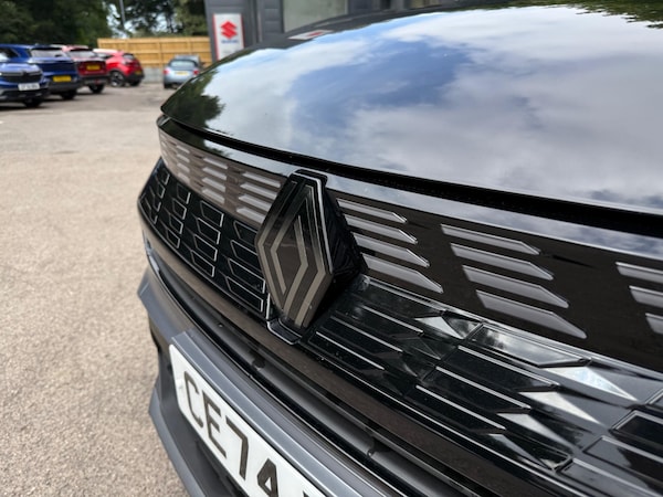 Used Renault Other 2024 for sale - 76100990: Photo 30