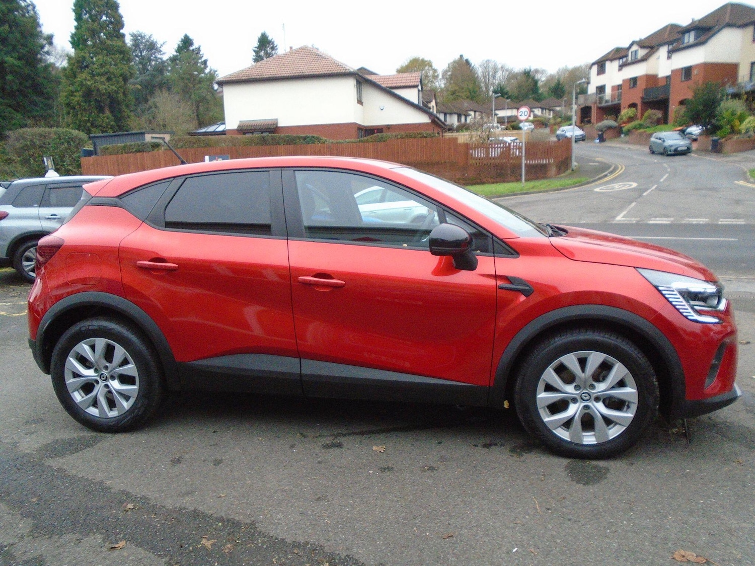 Used Renault Captur 2022 for sale - 76714551: Photo 16