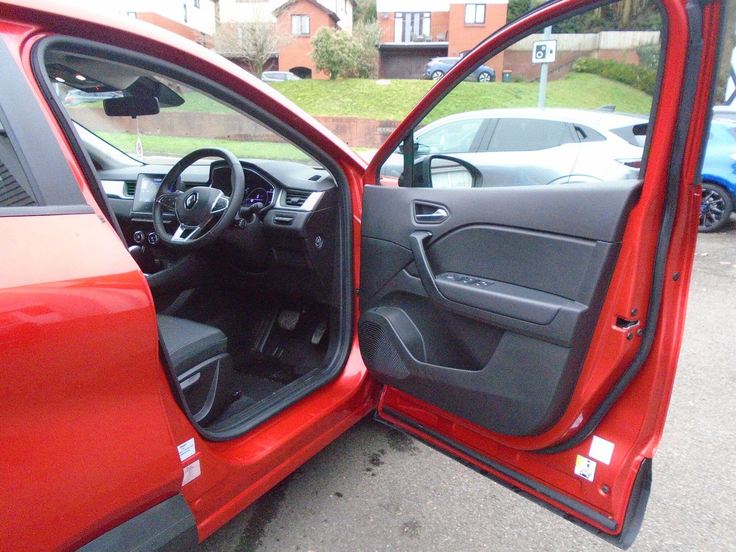 Used Renault Captur 2022 for sale - 76714551: Photo 18