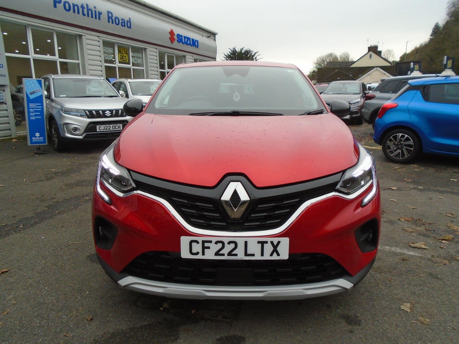 Used Renault Captur 2022 for sale - 76714551: Photo 2