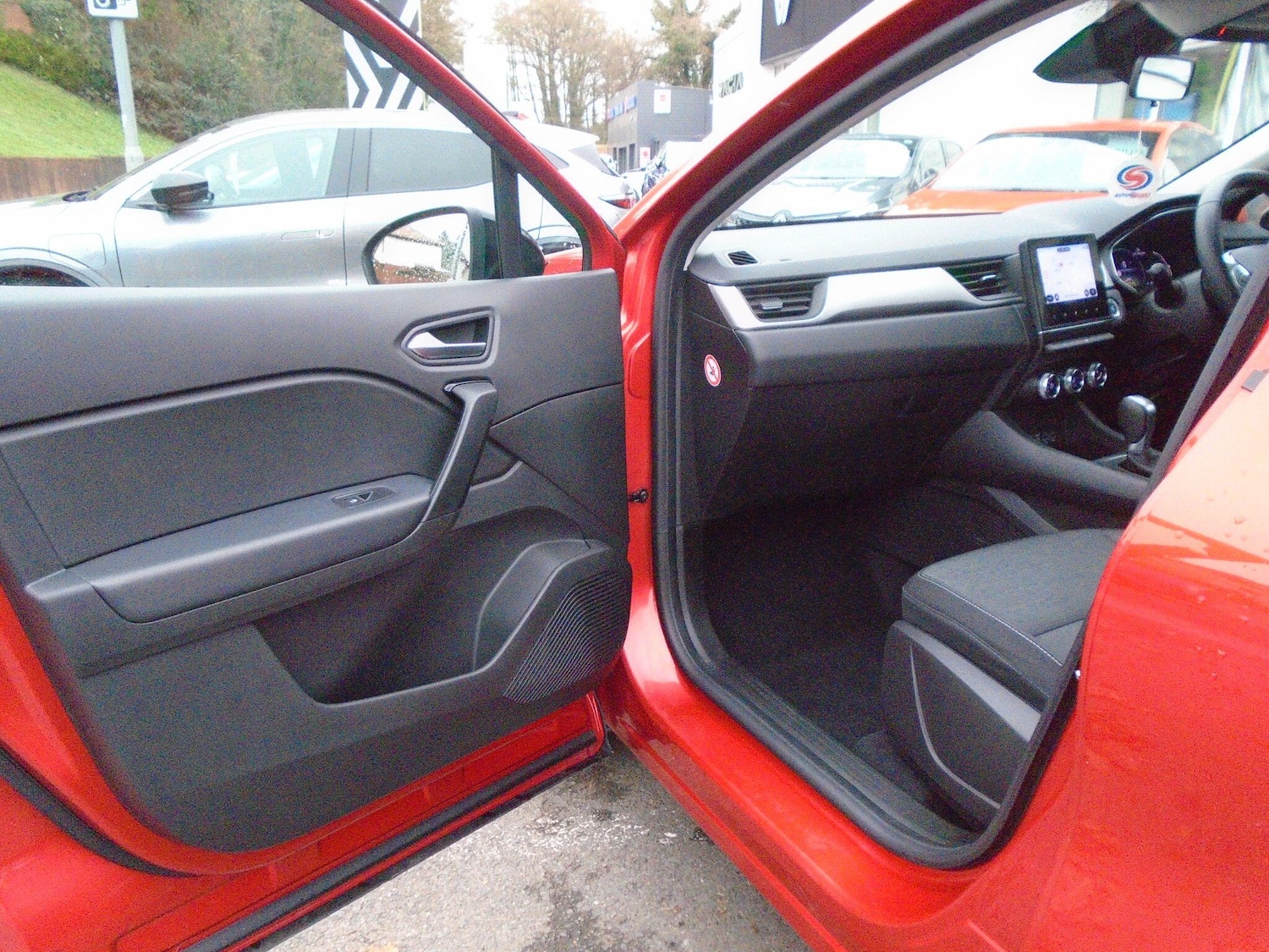 Used Renault Captur 2022 for sale - 76714551: Photo 25