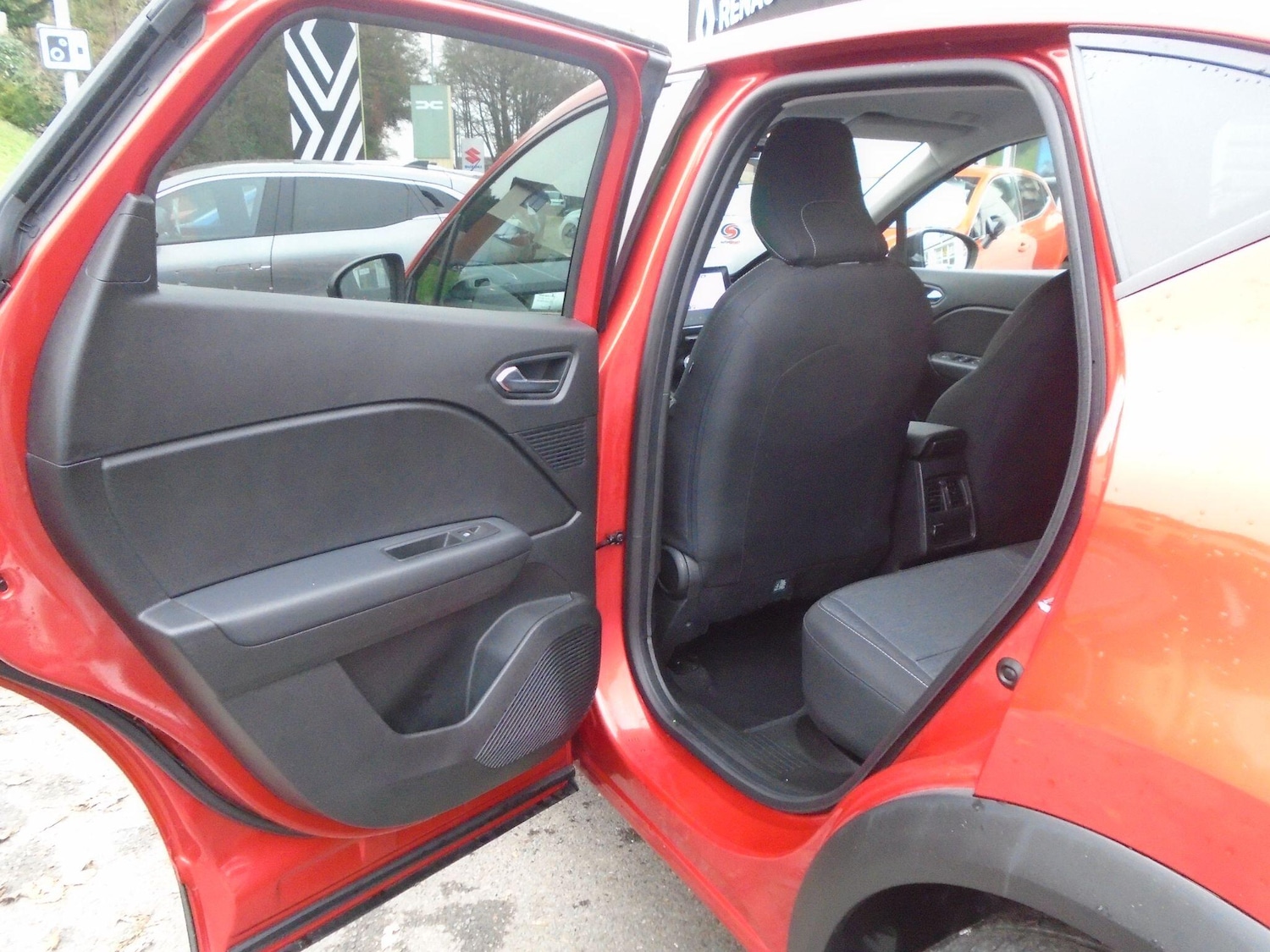 Used Renault Captur 2022 for sale - 76714551: Photo 29