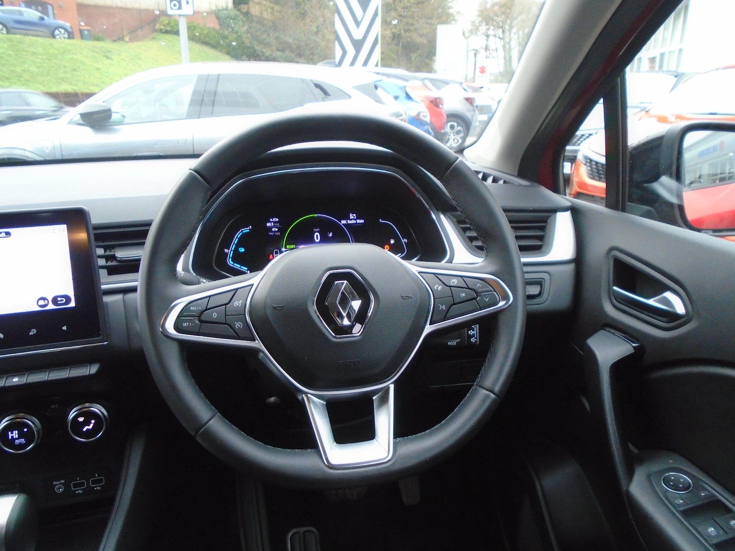 Used Renault Captur 2022 for sale - 76714551: Photo 33