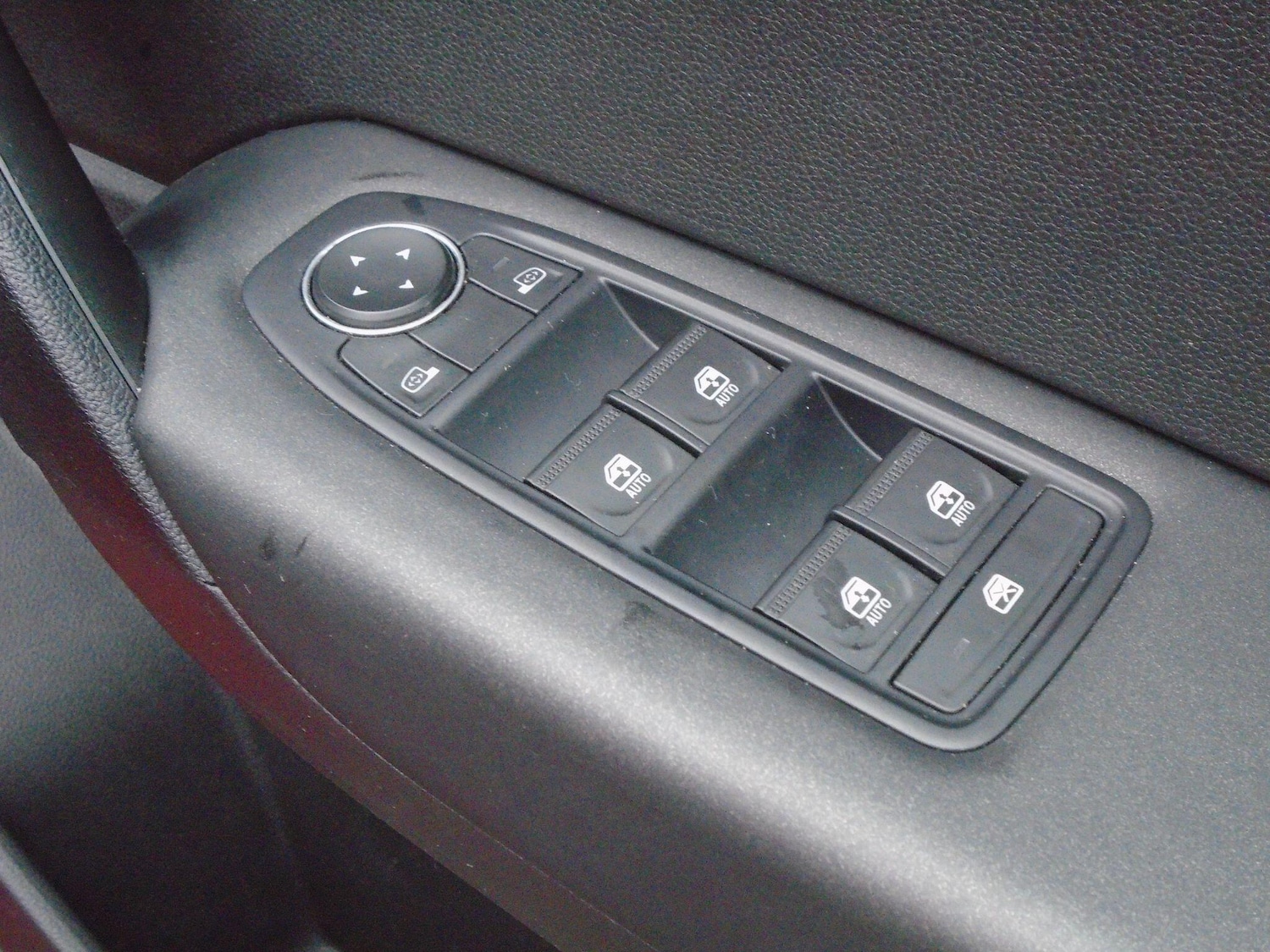 Used Renault Captur 2022 for sale - 76714551: Photo 42