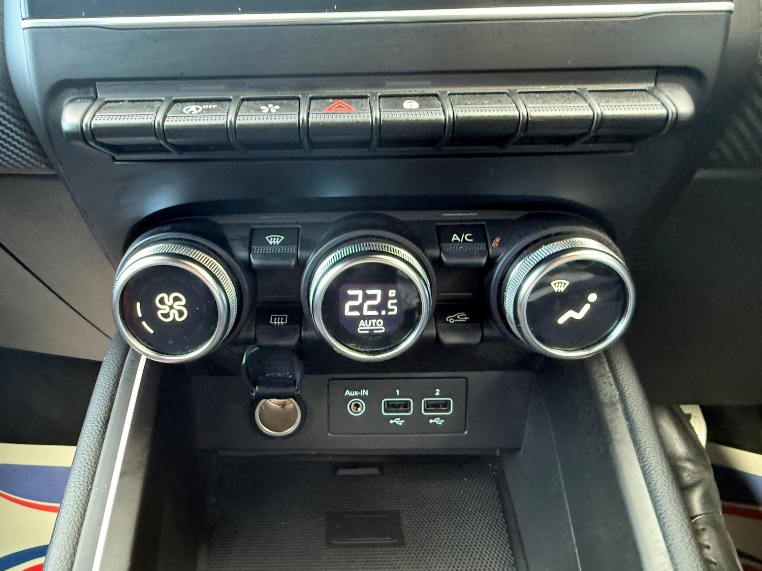Used Renault Clio 2023 for sale - 76100957: Photo 12