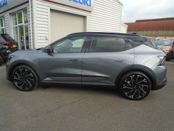 Used Renault Scenic E-Tech 2024 for sale - 76214326: Photo