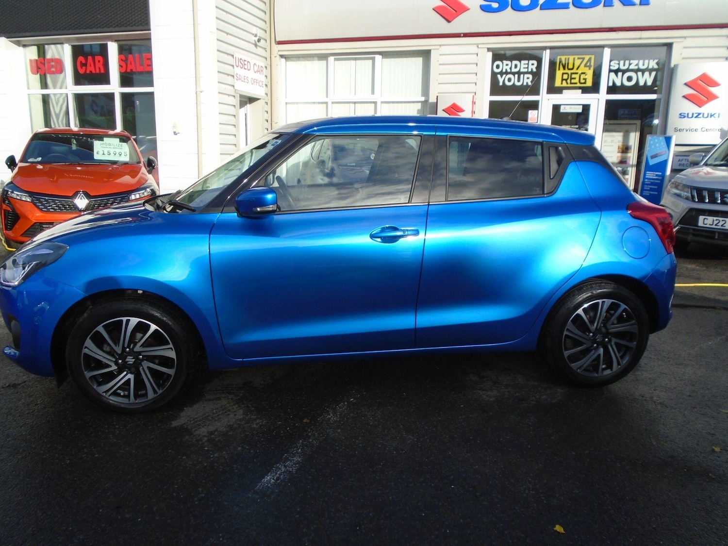 Used Suzuki Swift 2023 for sale - 76645396: Photo 4