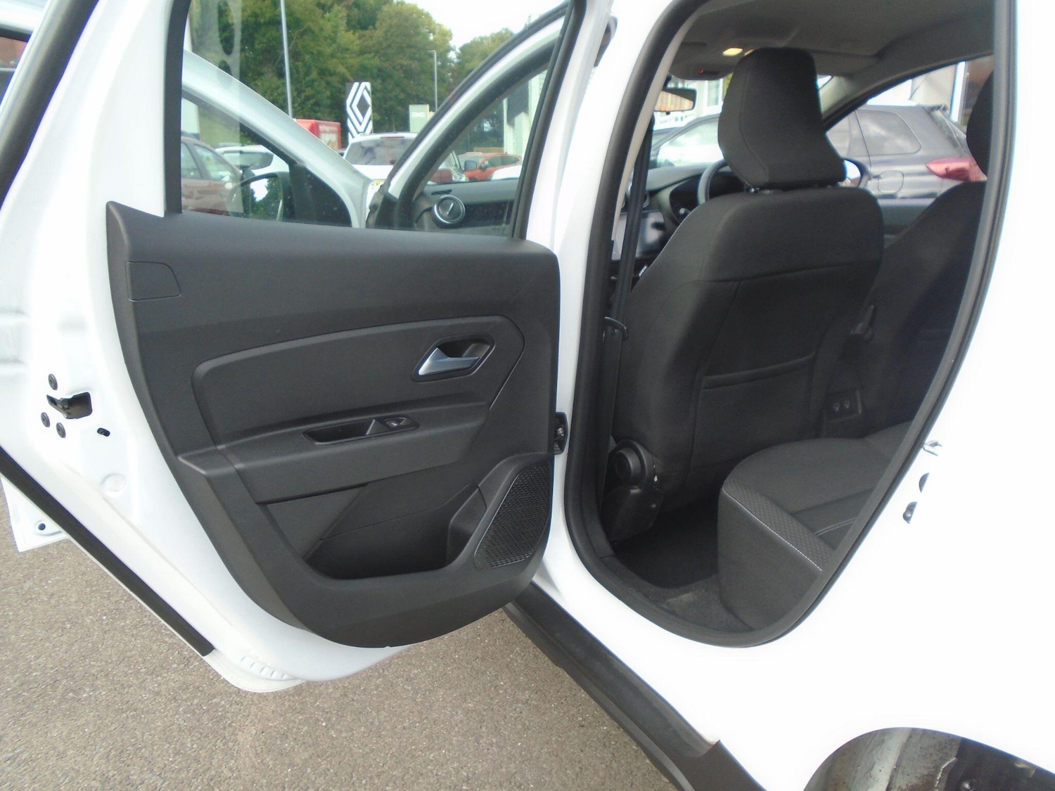 Used Dacia Duster 2022 for sale - 76644959: Photo 30