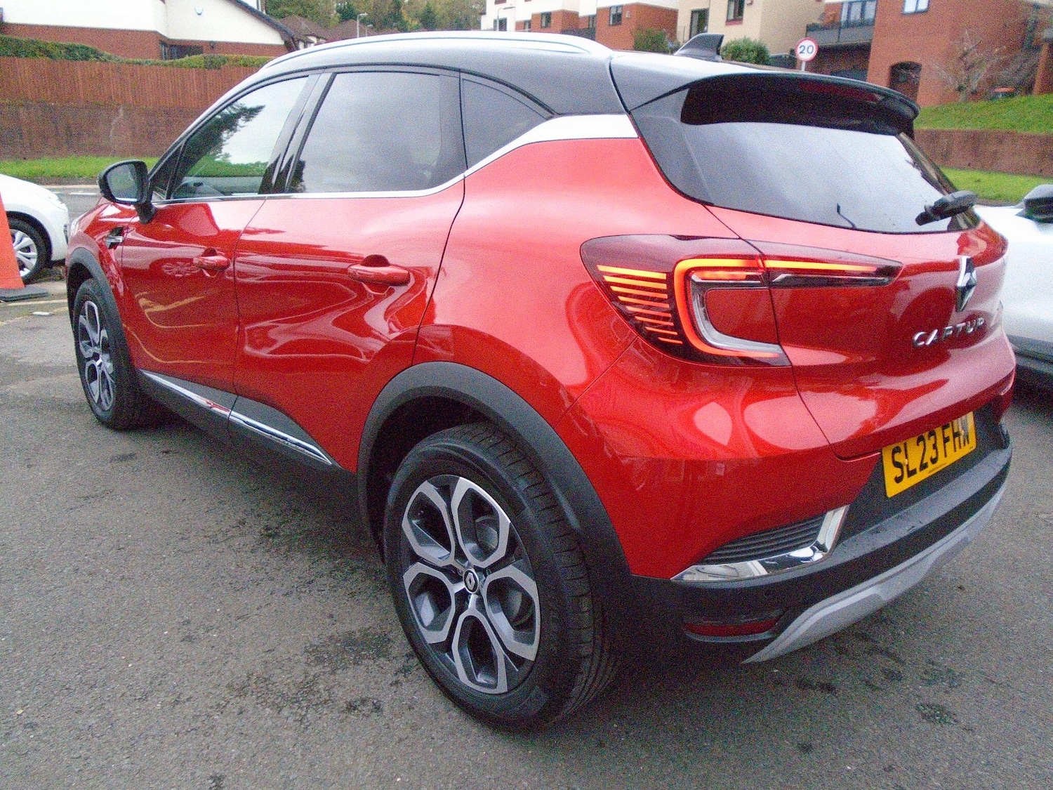 Used Renault Captur 2023 for sale - 76645524: Photo 10