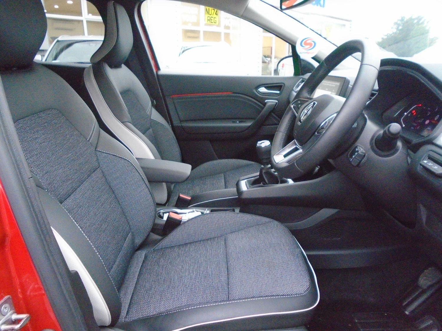 Used Renault Captur 2023 for sale - 76645524: Photo 23