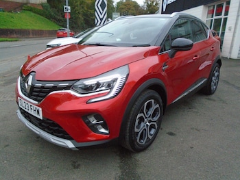 Used Renault Captur 2023 for sale - 76645524: Photo