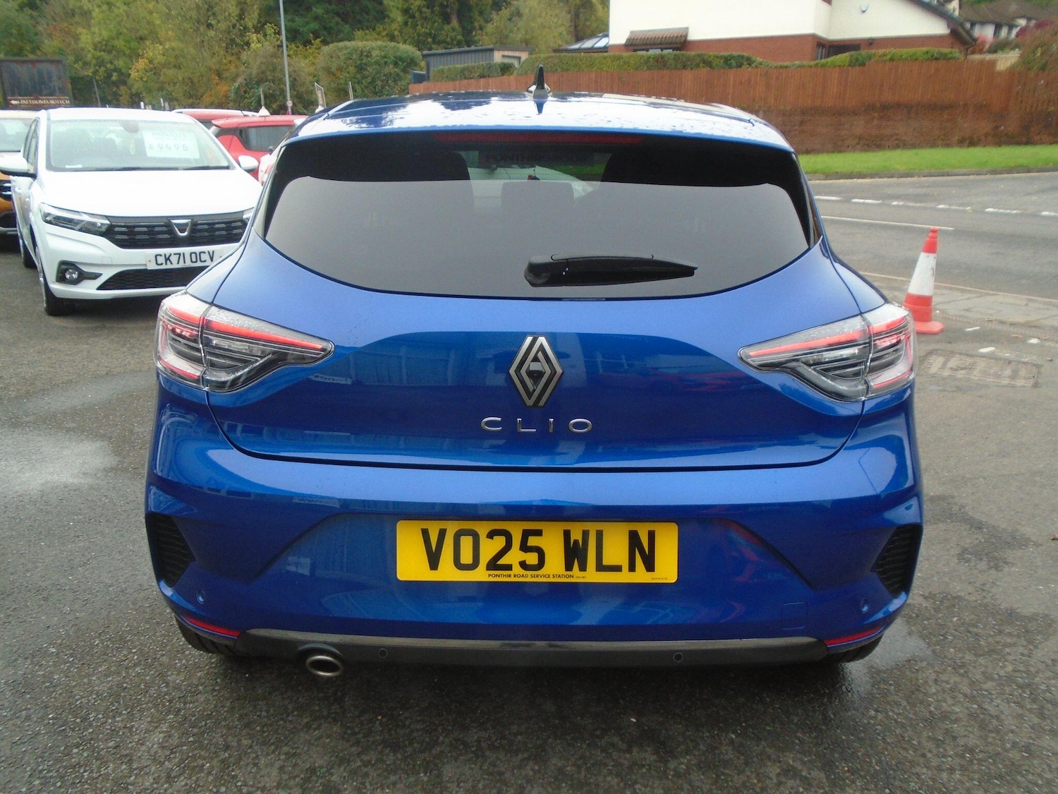 Used Renault Clio 2025 for sale - 76645470: Photo 11