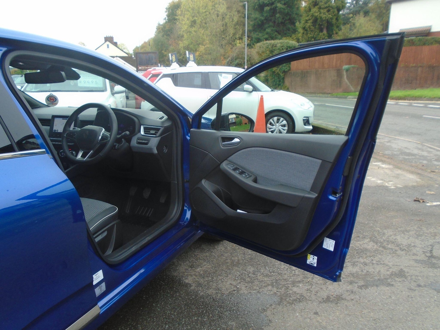 Used Renault Clio 2025 for sale - 76645470: Photo 18