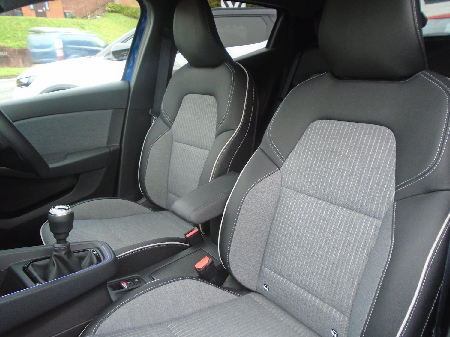 Used Renault Clio 2025 for sale - 76645470: Photo 28