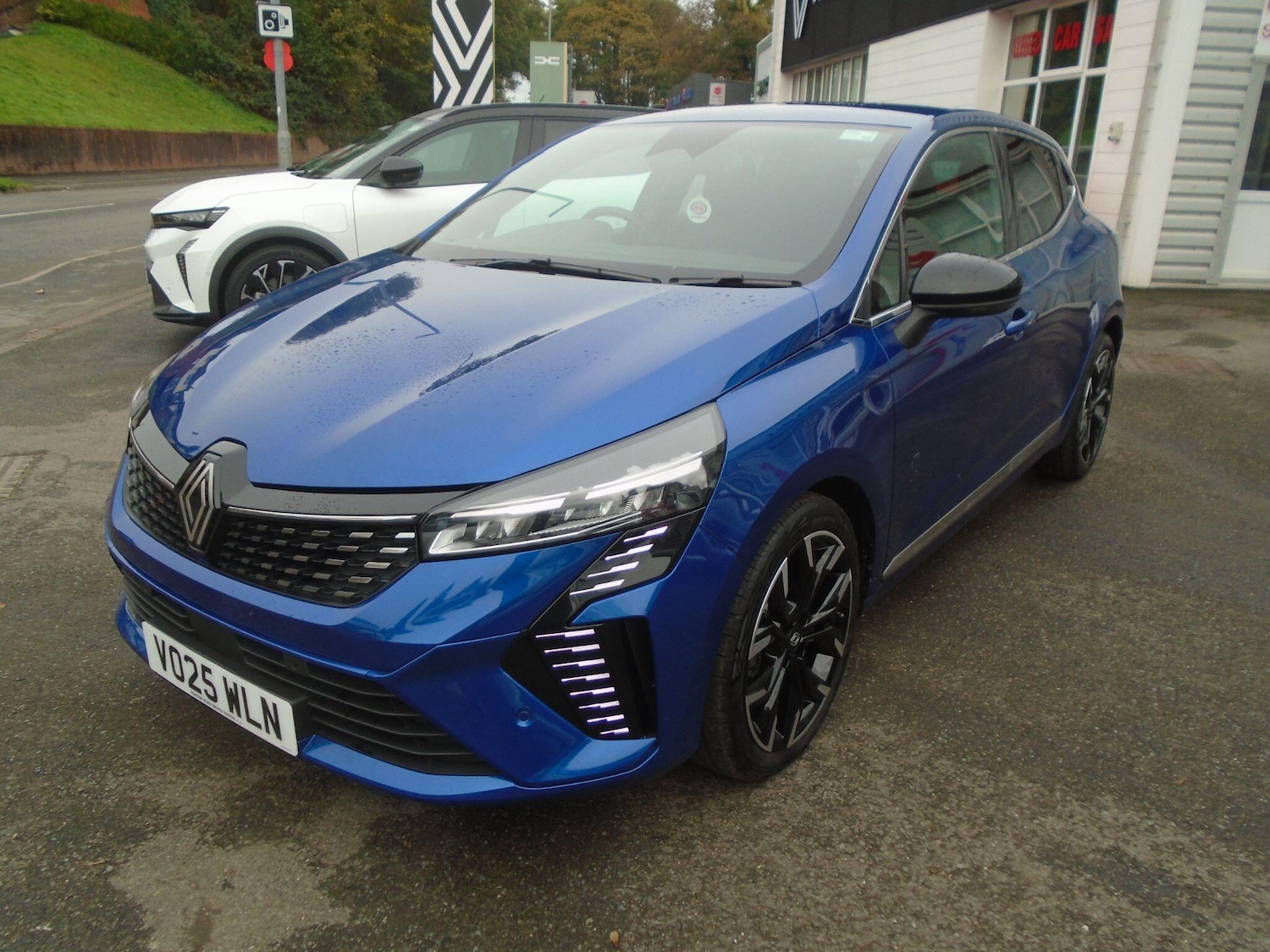 Used Renault Clio 2025 for sale - 76645470: Photo 3