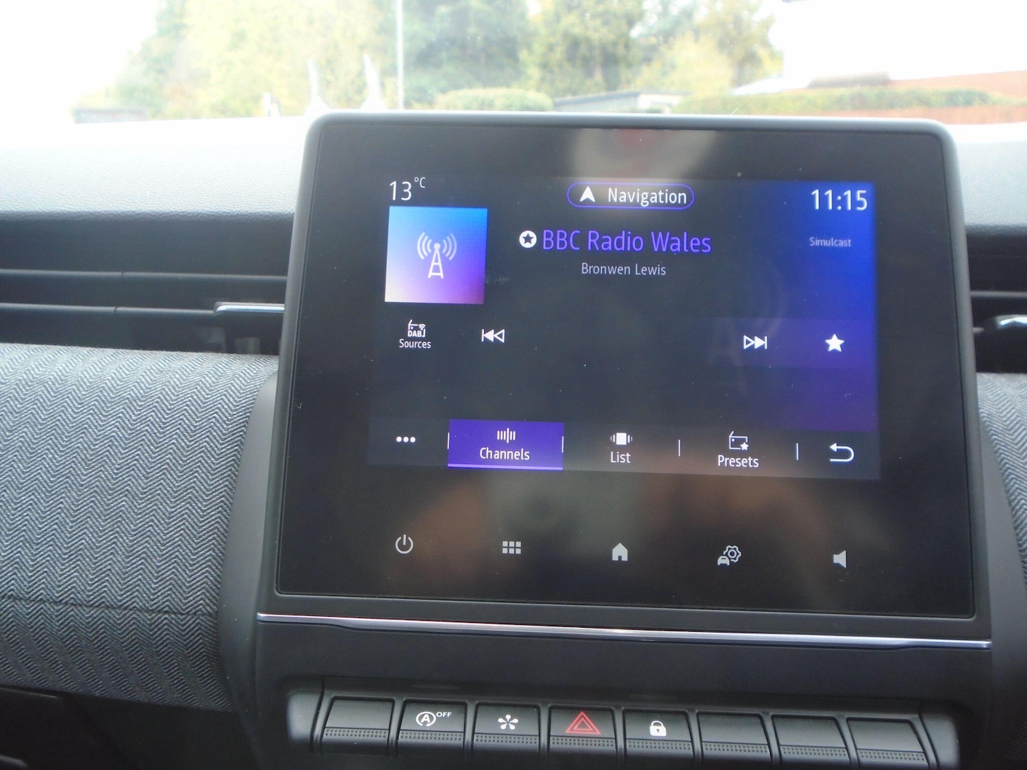 Used Renault Clio 2025 for sale - 76645470: Photo 36