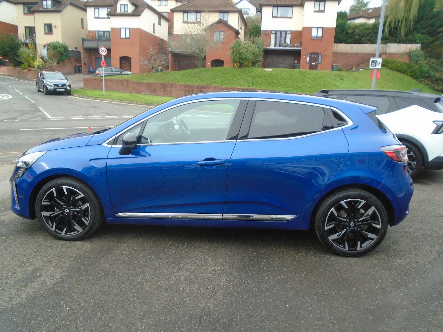 Used Renault Clio 2025 for sale - 76645470: Photo 4