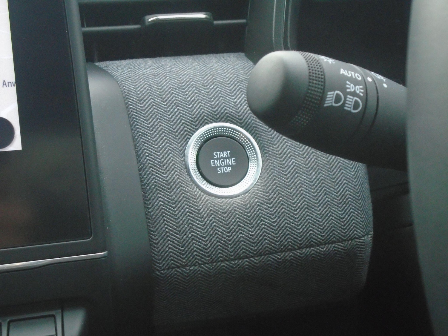 Used Renault Clio 2025 for sale - 76645470: Photo 40