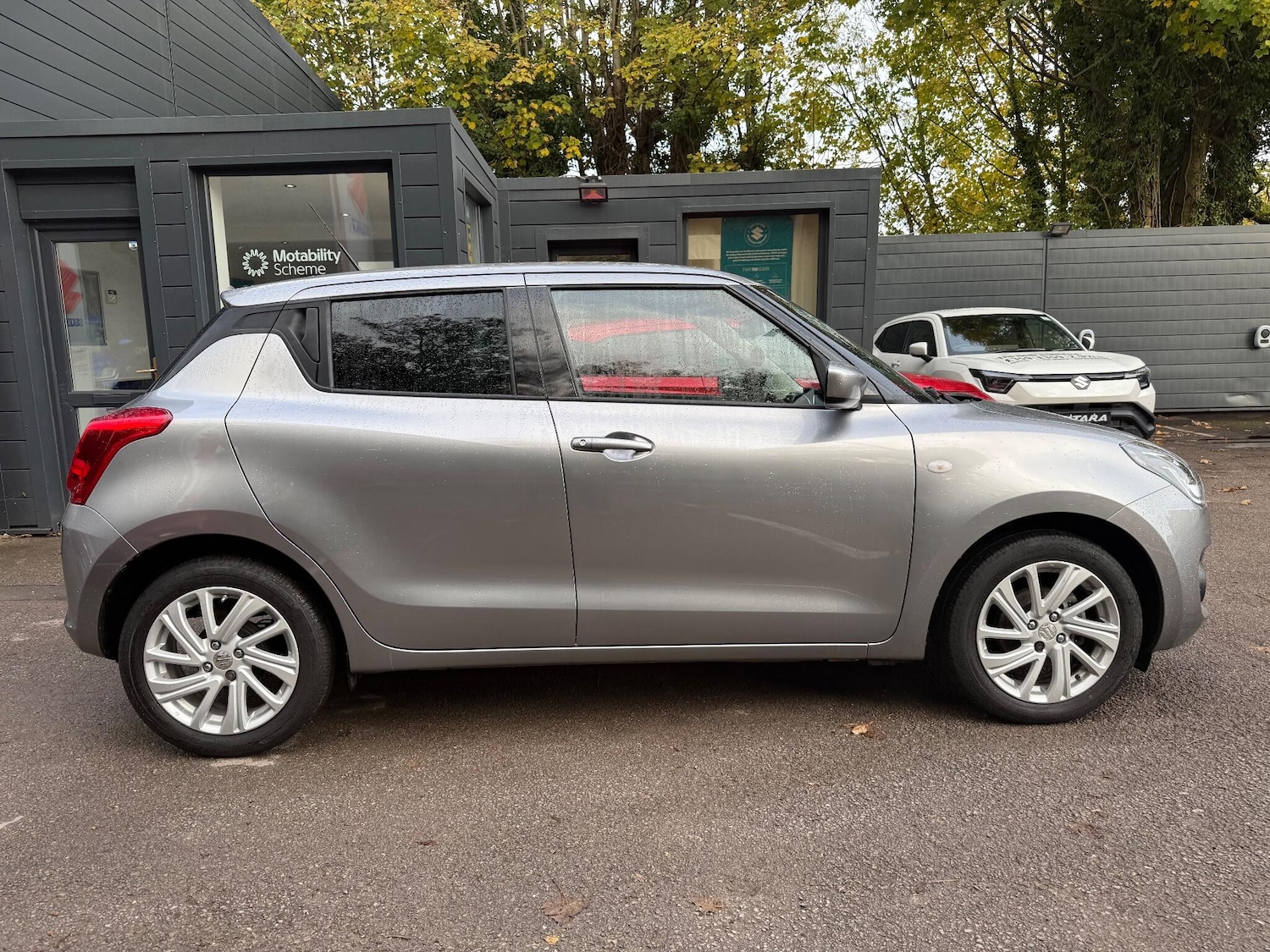 Used Suzuki Swift 2023 for sale - 76645633: Photo 16