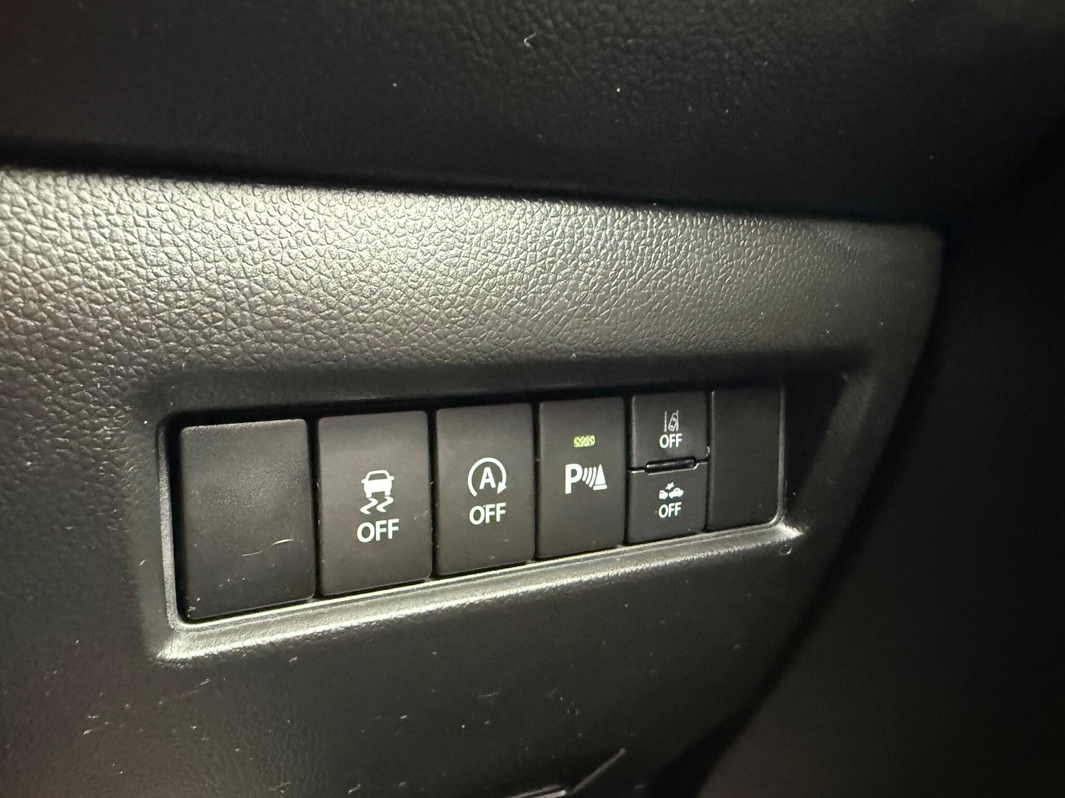 Used Suzuki Swift 2023 for sale - 76645633: Photo 34