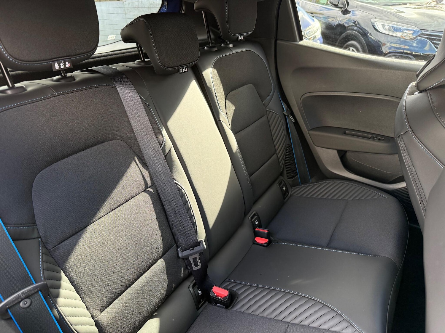Used Renault Clio 2025 for sale - 76337742: Photo 16