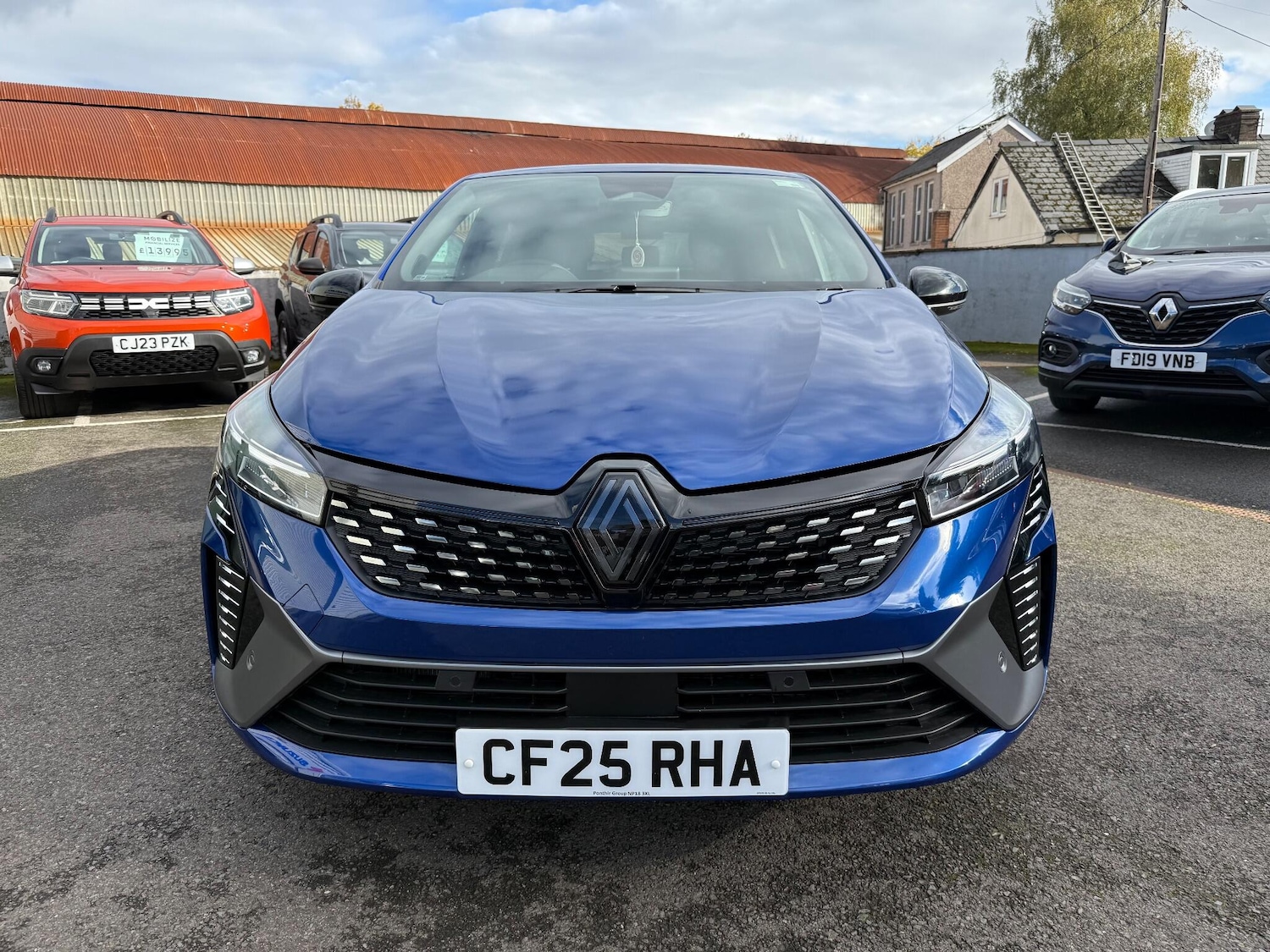 Used Renault Clio 2025 for sale - 76337742: Photo 6