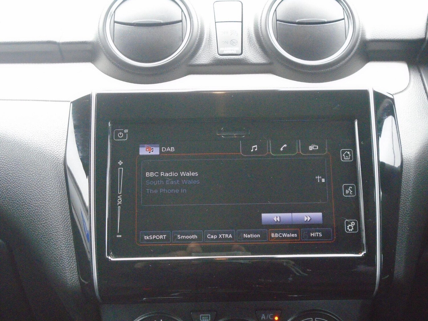 Used Suzuki Swift 2023 for sale - 76646321: Photo 36