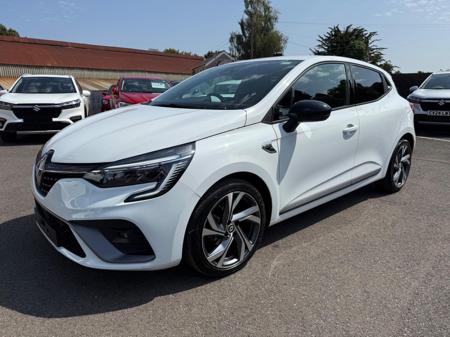 Used Renault Clio 2023 for sale - 76645488: Photo 3