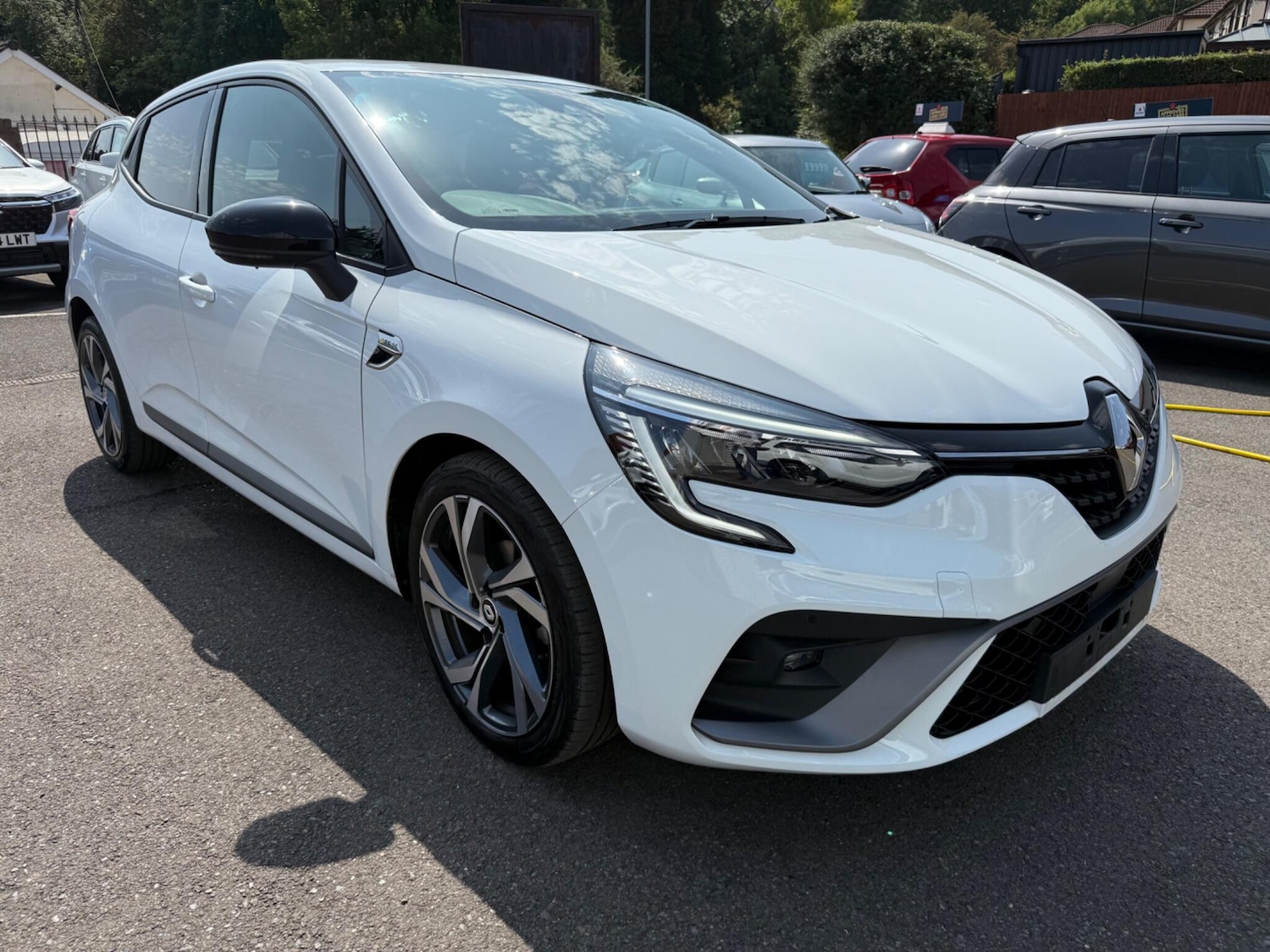 Used Renault Clio 2023 for sale - 76645488: Photo 5