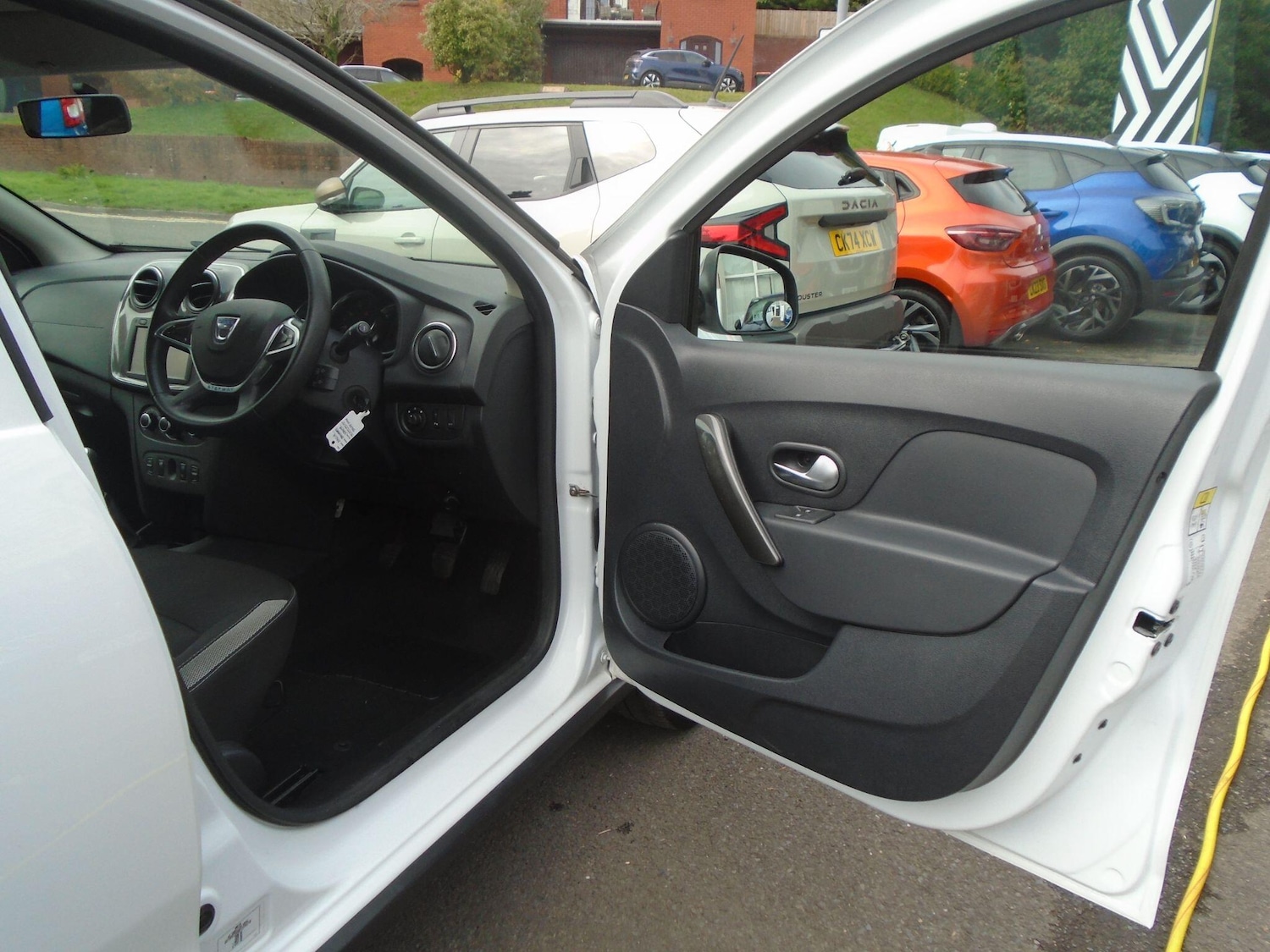 Used Dacia Sandero Stepway 2018 for sale - 76644648: Photo 20