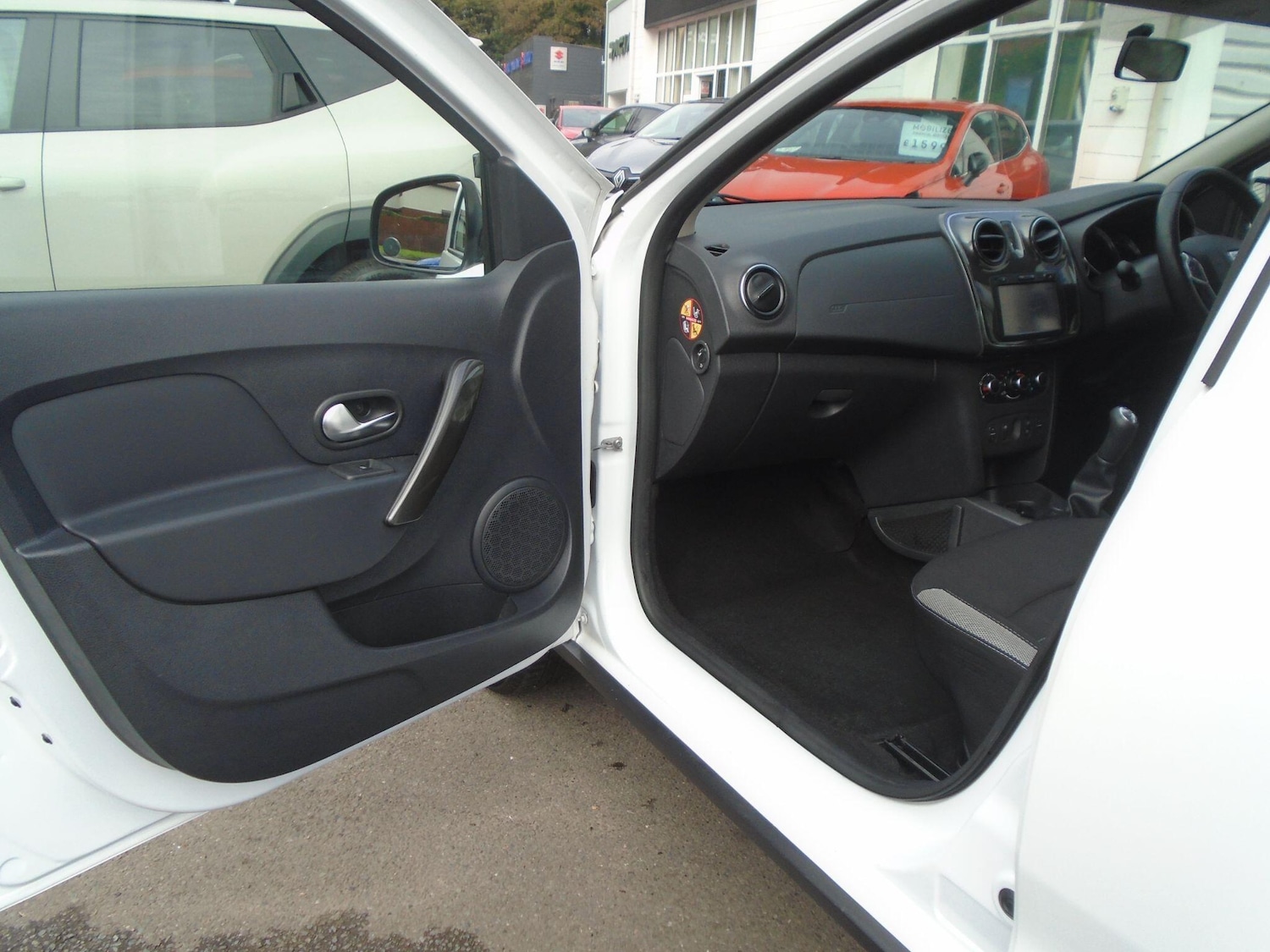 Used Dacia Sandero Stepway 2018 for sale - 76644648: Photo 27