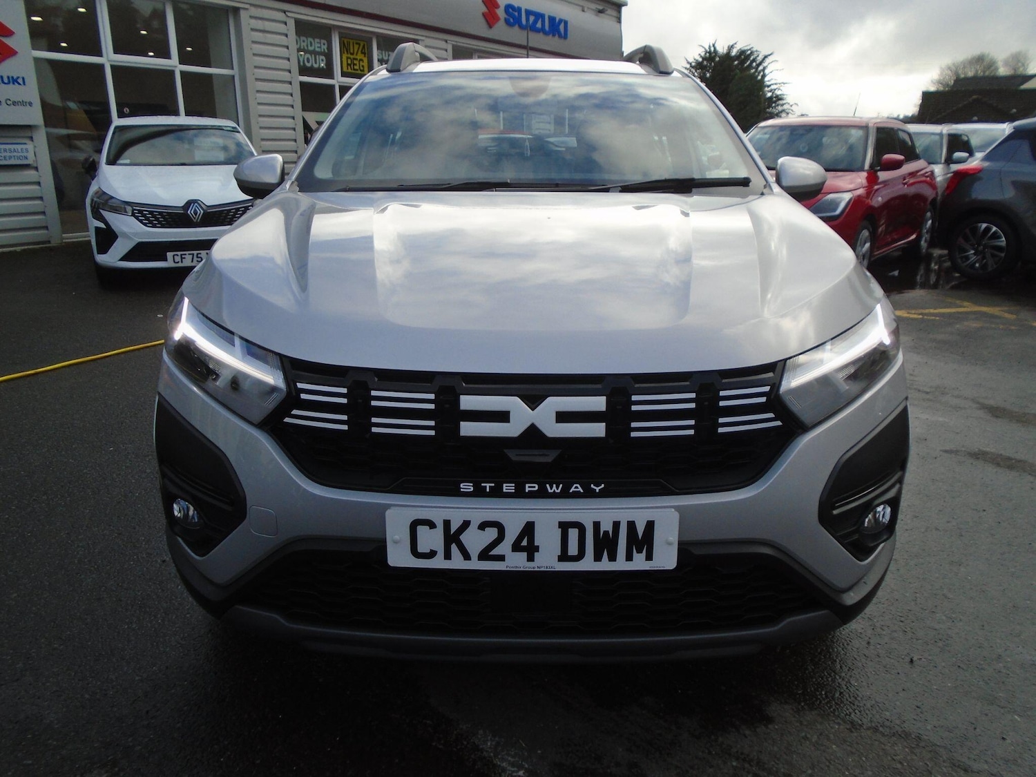 Used Dacia Sandero Stepway 2024 for sale - 77550742: Photo 2