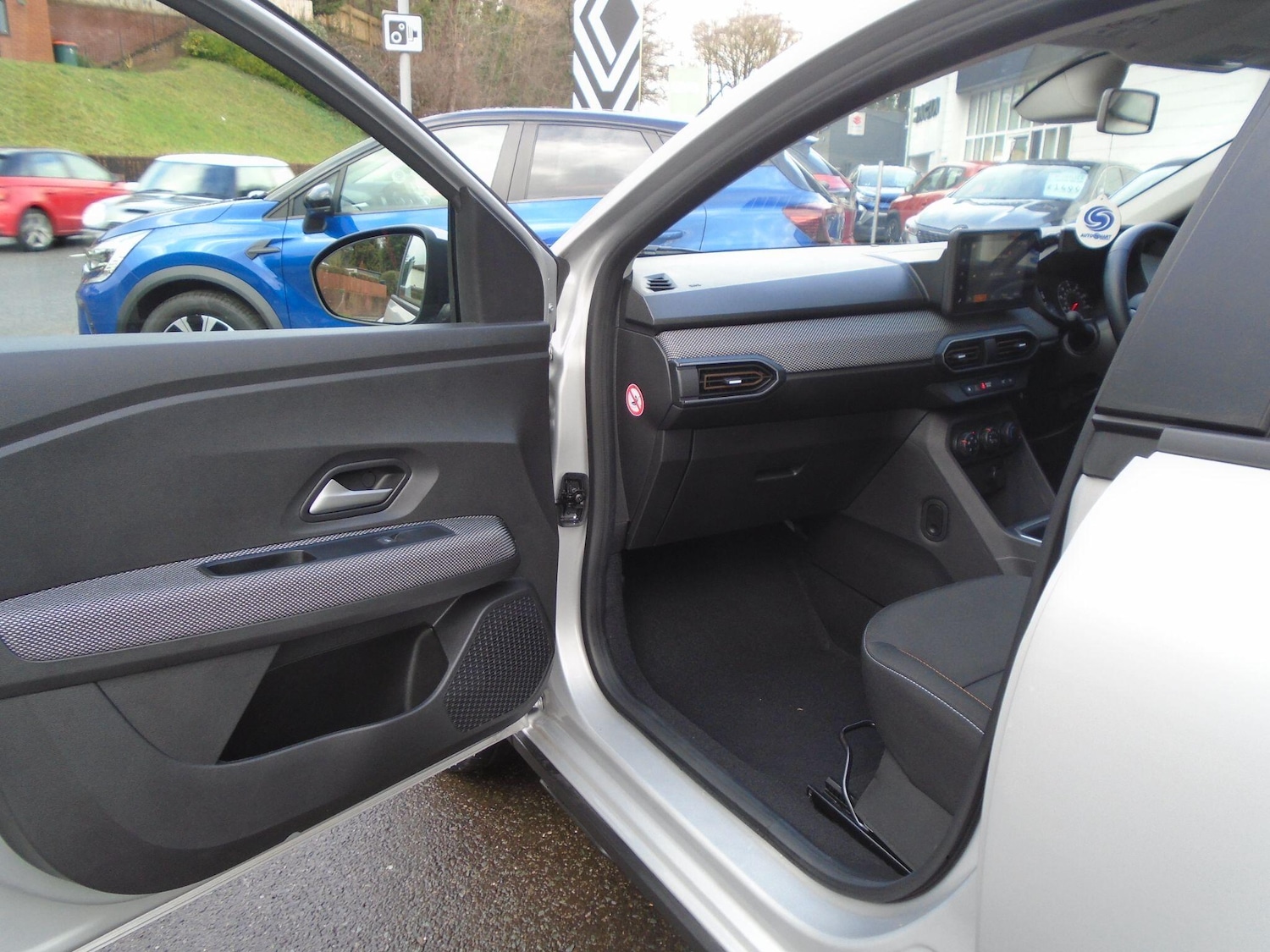 Used Dacia Sandero Stepway 2024 for sale - 77550742: Photo 29