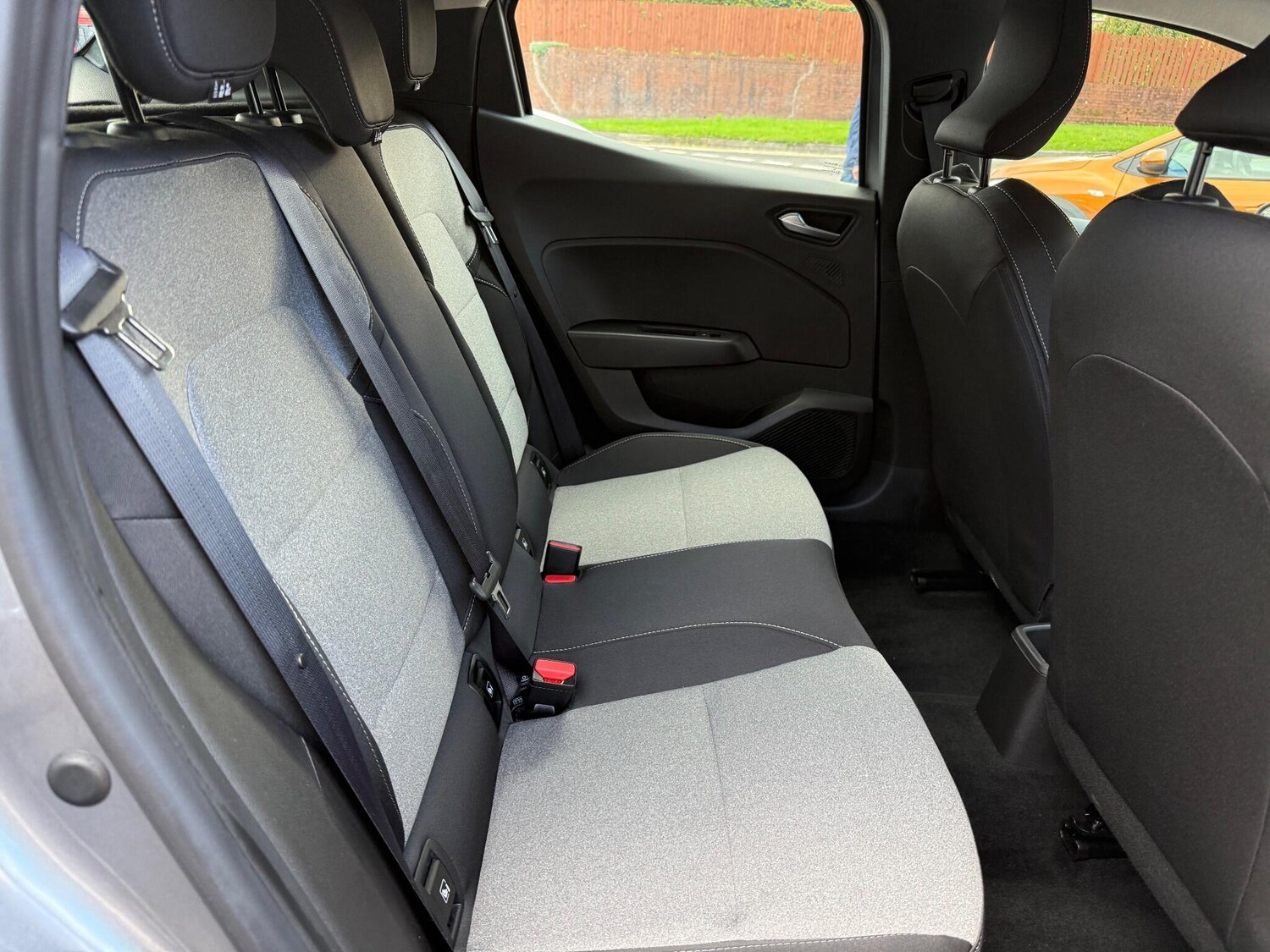 Used Renault Clio 2025 for sale - 76388526: Photo 13