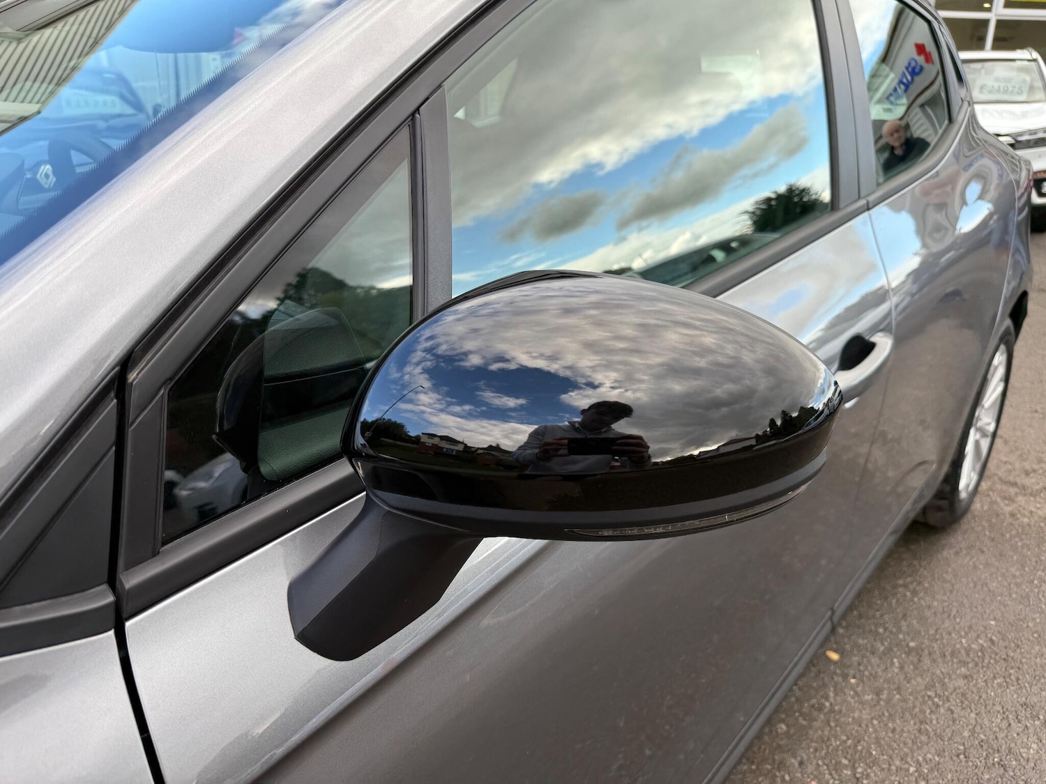 Used Renault Clio 2025 for sale - 76388526: Photo 24