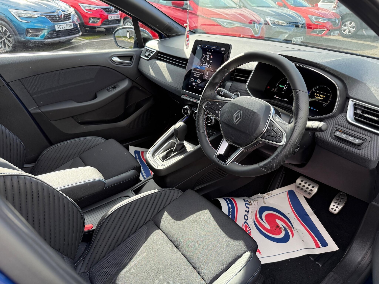 Used Renault Clio 2025 for sale - 76645223: Photo 37