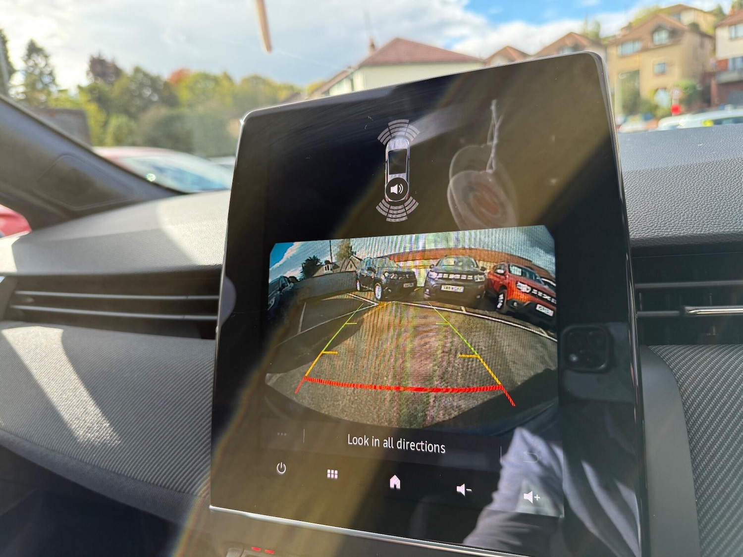 Used Renault Clio 2025 for sale - 76645223: Photo 38