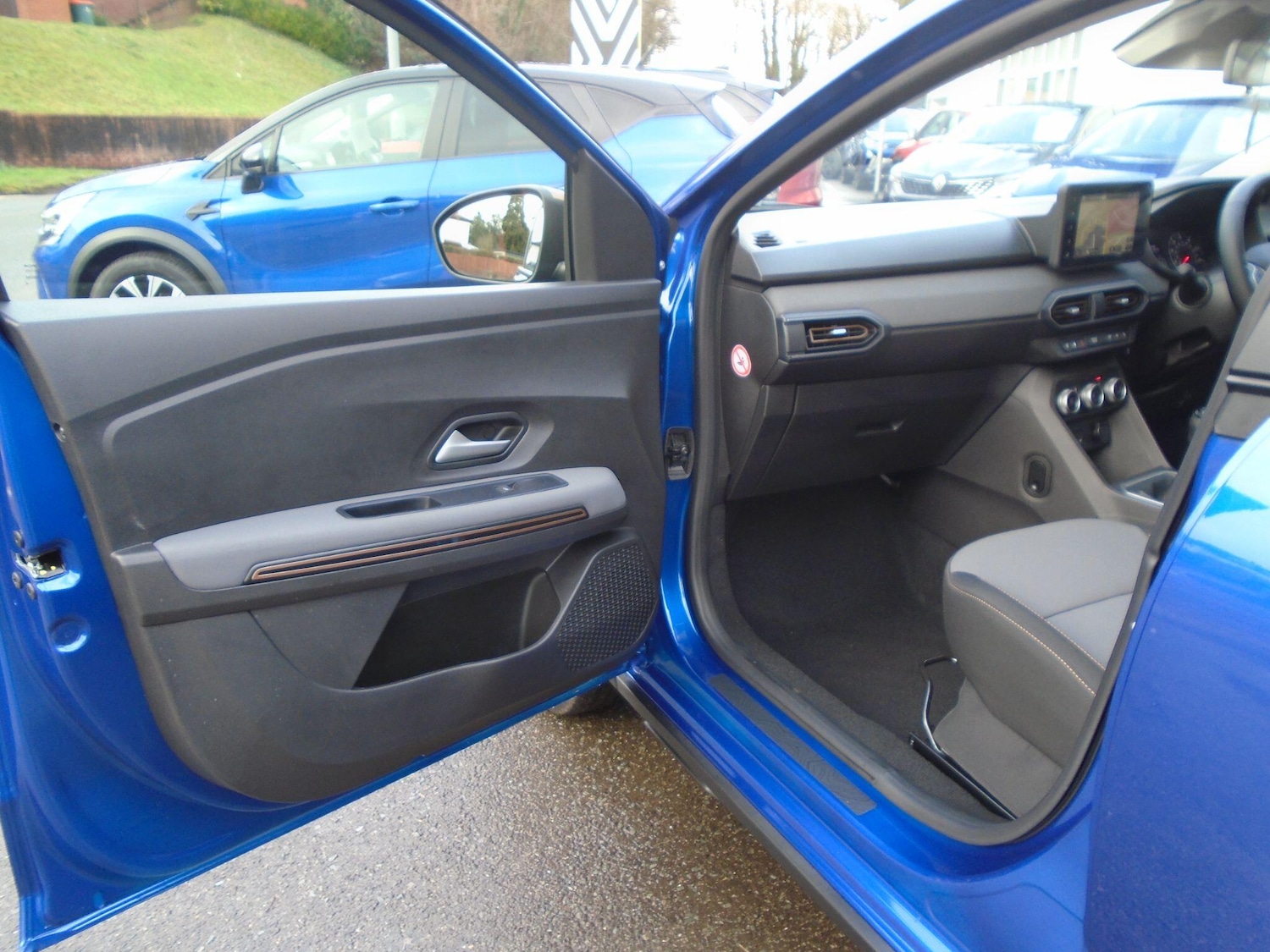 Used Dacia Sandero Stepway 2025 for sale - 77091894: Photo 30